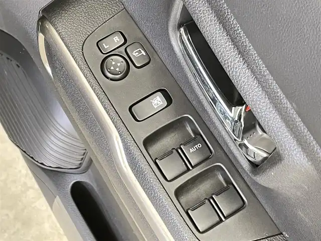 スズキ ハスラー Jスタイル Ⅱ 千葉県 2022(令4)年 1.9万km デニムブルー ガンメタリック 2トーン 社外7インチナビ/・地デジTV/・DVD/CD再生/・バックカメラ/セーフティサポート（予防安全技術）/・デュアルカメラブレーキサポート/・誤発進抑制機能/・車線逸脱抑制機能/・車線逸脱警報機能/・ふらつき警報機能/・先行車発進お知らせ機能/・アダプティブクルーズコントロール/・ハイビームアシスト/・標識認識機能/・後退時ブレーキサポート/・後方誤発進抑制機能/LEDヘッドライト/フォグランプ/スマートキー/純正15インチAW/シートヒーター/リアコーナーセンサー
