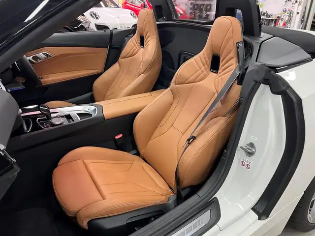 ＢＭＷ ＢＭＷ Ｚ４ sDrive20i Mスポーツ 兵庫県 2024(令6)年 0.5万km アルピンホワイトⅢ 純正ナビ/バックカメラ/アップルカープレイ/ブラウンレザーシート/電動シート/シートヒーター/地デジTV/置くだけ充電/ドライブレコーダー/ハーマンカードン/ACC/LKA/BSM/ステアリングヒーター