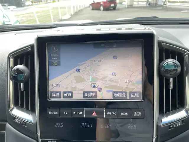 トヨタ ランドクルーザー ZX 三重県 2018(平30)年 7.6万km ホワイトパールクリスタルシャイン 登録時75990km/SR/モデリスタエアロ/黒革シート/ルーフレール/VIPERセキュリティ/ブレーキロック/ワンオーナー/純正ナビ/（AM/FM/TV/Bluetooth）/ワンセグTV/アラウンドビューモニター/ビルトインETC２．０/レーダークルコン/社がレーダー/ステアリングスイッチ/ステアリングヒーター/シートメモリー/パワーシート/シートヒーター/エアシート/プリクラッシュセーフティ/クリアランスソナー/BSM/レーンディパーチャーアラート/プッシュスタート/スペアキー