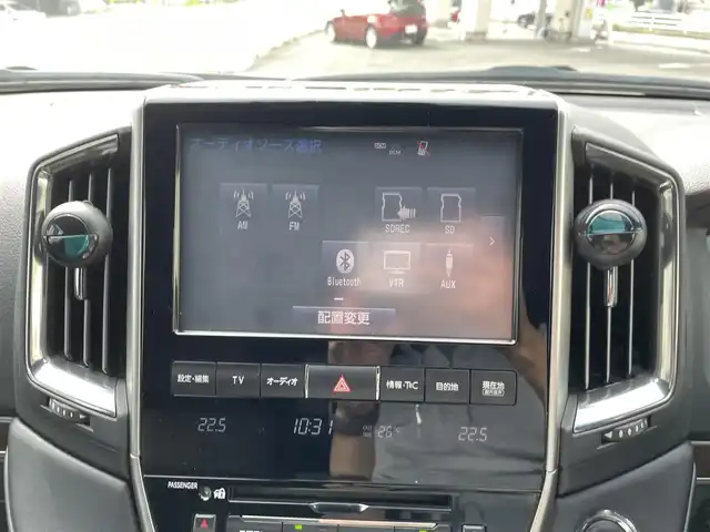 トヨタ ランドクルーザー ZX 三重県 2018(平30)年 7.6万km ホワイトパールクリスタルシャイン 登録時75990km/SR/モデリスタエアロ/黒革シート/ルーフレール/VIPERセキュリティ/ブレーキロック/ワンオーナー/純正ナビ/（AM/FM/TV/Bluetooth）/ワンセグTV/アラウンドビューモニター/ビルトインETC２．０/レーダークルコン/社がレーダー/ステアリングスイッチ/ステアリングヒーター/シートメモリー/パワーシート/シートヒーター/エアシート/プリクラッシュセーフティ/クリアランスソナー/BSM/レーンディパーチャーアラート/プッシュスタート/スペアキー