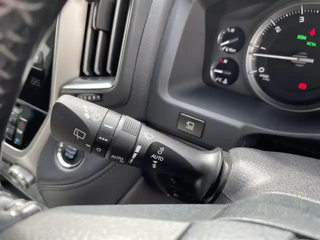 トヨタ ランドクルーザー ZX 三重県 2018(平30)年 7.6万km ホワイトパールクリスタルシャイン 登録時75990km/SR/モデリスタエアロ/黒革シート/ルーフレール/VIPERセキュリティ/ブレーキロック/ワンオーナー/純正ナビ/（AM/FM/TV/Bluetooth）/ワンセグTV/アラウンドビューモニター/ビルトインETC２．０/レーダークルコン/社がレーダー/ステアリングスイッチ/ステアリングヒーター/シートメモリー/パワーシート/シートヒーター/エアシート/プリクラッシュセーフティ/クリアランスソナー/BSM/レーンディパーチャーアラート/プッシュスタート/スペアキー