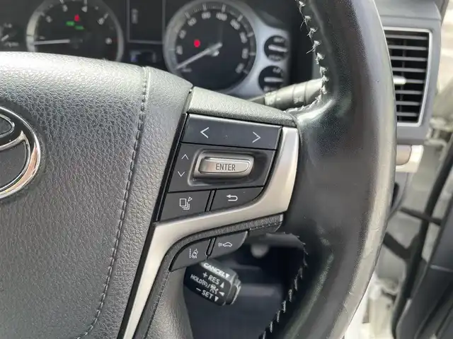 トヨタ ランドクルーザー ZX 三重県 2018(平30)年 7.6万km ホワイトパールクリスタルシャイン 登録時75990km/SR/モデリスタエアロ/黒革シート/ルーフレール/VIPERセキュリティ/ブレーキロック/ワンオーナー/純正ナビ/（AM/FM/TV/Bluetooth）/ワンセグTV/アラウンドビューモニター/ビルトインETC２．０/レーダークルコン/社がレーダー/ステアリングスイッチ/ステアリングヒーター/シートメモリー/パワーシート/シートヒーター/エアシート/プリクラッシュセーフティ/クリアランスソナー/BSM/レーンディパーチャーアラート/プッシュスタート/スペアキー