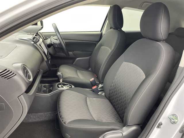 三菱 ミラージュ G 岐阜県 2021(令3)年 4.6万km ホワイトダイヤモンド ストラーダSDナビ【CN-RE07WD】/CD/DVD/Bluetooth/フルセグTV/クルーズコントロール/衝突被害軽減ブレーキ/レーンキープアシスト/オートマチックハイビーム/プッシュスタート/スマートキー/LEDヘッドライト/フォグライト/ドアバイザー/革巻きステアリング