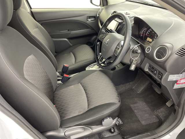 三菱 ミラージュ G 岐阜県 2021(令3)年 4.6万km ホワイトダイヤモンド ストラーダSDナビ【CN-RE07WD】/CD/DVD/Bluetooth/フルセグTV/クルーズコントロール/衝突被害軽減ブレーキ/レーンキープアシスト/オートマチックハイビーム/プッシュスタート/スマートキー/LEDヘッドライト/フォグライト/ドアバイザー/革巻きステアリング