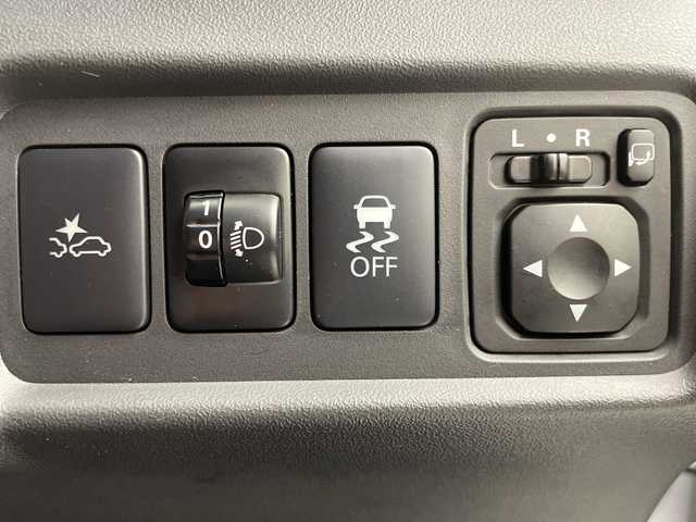 三菱 ミラージュ G 岐阜県 2021(令3)年 4.6万km ホワイトダイヤモンド ストラーダSDナビ【CN-RE07WD】/CD/DVD/Bluetooth/フルセグTV/クルーズコントロール/衝突被害軽減ブレーキ/レーンキープアシスト/オートマチックハイビーム/プッシュスタート/スマートキー/LEDヘッドライト/フォグライト/ドアバイザー/革巻きステアリング