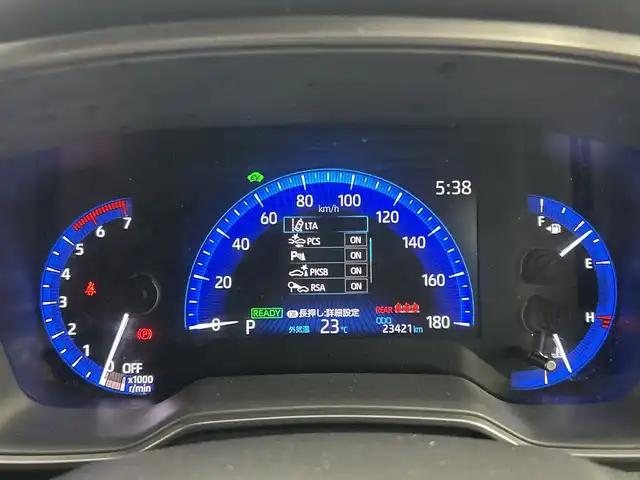 トヨタ カローラツーリング ハイブリッド ダブルバイビー 愛知県 2021(令3)年 2.4万km ホワイトパールクリスタルシャイン 禁煙車/純正9インチナビ/（CD/DVD/Bluetooth/フルセグTV/USB/AM/FM)/バックカメラ/AC100V電源/トヨタセーフティセンス/・プリクラッシュセーフティ/・レーントレーシングアシスト/・パーキングセンサー/・パーキングサポートブレーキ/・ロードサインアシスト/・レーダークルーズコントロール/・オートマチックハイビーム/ETC/前後ドライブレコーダー/シートヒーター/ハーフレザーシート/ステアリングヒーター/純正17インチアルミホイール/スマートキー/プッシュスタート/LEDヘッドライト/フロントフォグランプ/オートライト/純正フロアマット/電子パーキングブレーキ/オートホールド/横滑り防止装置/電動格納ミラー