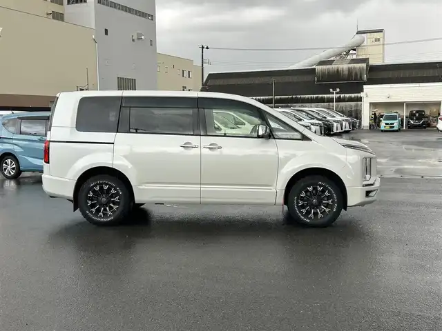 三菱 デリカＤ：５ P 山形県 2020(令2)年 7万km ウォームホワイトパール 4WD/寒冷地仕様/衝突被害軽減システム/フリップダウンモニター/ターボ/純正メモリナビ/　　【CD　DVD　BT　フルセグ　USB　AUX　MSV】/全周囲カメラ/両側パワースライドドア/レーダークルーズコントロール/LEDオートライト/シートヒーター/16インチアルミホイール/オートサイドステップ/ブラインドスポットモニター/パドルシフト/ステアリングスイッチ/純正フロアマット/スマートキー/ETC