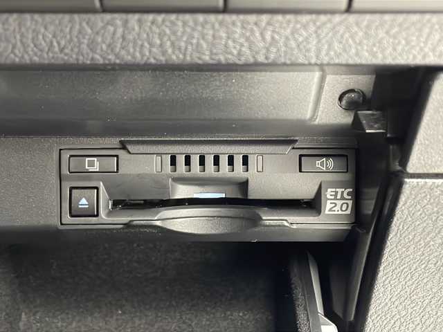 レクサス ＲＸ 450h Fスポーツ 千葉県 2020(令2)年 4.9万km ホワイトノーヴァガラスフレーク 純正ナビ/　CD/DVD/Bluetooth/フルセグTV/　Apple car play/Android Auto/レクサスセーフティシステム/レーダークルーズコントロール/レーンキープアシスト/衝突軽減ブレーキ/クリアランスソナー/アラウンドビューモニター/ブラインドスポットモニター/ヘッドアップディスプレイ/先行車発進警報/ロードサインアシスト/電動パーキング/オートホールド/オートハイビーム/レザーシート/エアヒーター/パワーシート（前席）/全席シートヒーター/シートメモリー（運転席）/ステアリングヒーター/ビルトインETC２．０/前方ドラレコ/AC100V充電/パドルシフト/三眼LEDライト/フォグランプ/レーダー探知機/ロールサンシェード/フロアマット