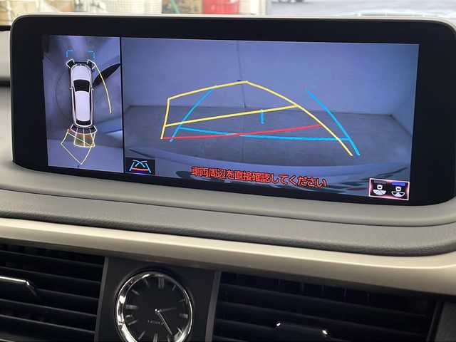 レクサス ＲＸ 450h Fスポーツ 千葉県 2020(令2)年 4.9万km ホワイトノーヴァガラスフレーク 純正ナビ/　CD/DVD/Bluetooth/フルセグTV/　Apple car play/Android Auto/レクサスセーフティシステム/レーダークルーズコントロール/レーンキープアシスト/衝突軽減ブレーキ/クリアランスソナー/アラウンドビューモニター/ブラインドスポットモニター/ヘッドアップディスプレイ/先行車発進警報/ロードサインアシスト/電動パーキング/オートホールド/オートハイビーム/レザーシート/エアヒーター/パワーシート（前席）/全席シートヒーター/シートメモリー（運転席）/ステアリングヒーター/ビルトインETC２．０/前方ドラレコ/AC100V充電/パドルシフト/三眼LEDライト/フォグランプ/レーダー探知機/ロールサンシェード/フロアマット