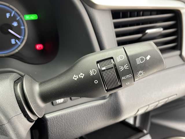 レクサス ＲＸ 450h Fスポーツ 千葉県 2020(令2)年 4.9万km ホワイトノーヴァガラスフレーク 純正ナビ/　CD/DVD/Bluetooth/フルセグTV/　Apple car play/Android Auto/レクサスセーフティシステム/レーダークルーズコントロール/レーンキープアシスト/衝突軽減ブレーキ/クリアランスソナー/アラウンドビューモニター/ブラインドスポットモニター/ヘッドアップディスプレイ/先行車発進警報/ロードサインアシスト/電動パーキング/オートホールド/オートハイビーム/レザーシート/エアヒーター/パワーシート（前席）/全席シートヒーター/シートメモリー（運転席）/ステアリングヒーター/ビルトインETC２．０/前方ドラレコ/AC100V充電/パドルシフト/三眼LEDライト/フォグランプ/レーダー探知機/ロールサンシェード/フロアマット