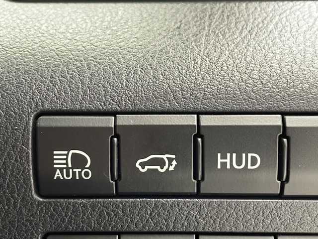 レクサス ＲＸ 450h Fスポーツ 千葉県 2020(令2)年 4.9万km ホワイトノーヴァガラスフレーク 純正ナビ/　CD/DVD/Bluetooth/フルセグTV/　Apple car play/Android Auto/レクサスセーフティシステム/レーダークルーズコントロール/レーンキープアシスト/衝突軽減ブレーキ/クリアランスソナー/アラウンドビューモニター/ブラインドスポットモニター/ヘッドアップディスプレイ/先行車発進警報/ロードサインアシスト/電動パーキング/オートホールド/オートハイビーム/レザーシート/エアヒーター/パワーシート（前席）/全席シートヒーター/シートメモリー（運転席）/ステアリングヒーター/ビルトインETC２．０/前方ドラレコ/AC100V充電/パドルシフト/三眼LEDライト/フォグランプ/レーダー探知機/ロールサンシェード/フロアマット