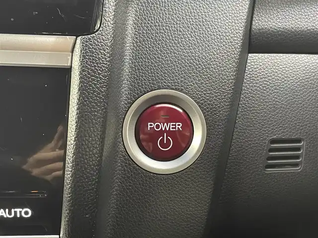 ホンダ フィット ハイブリット Sパッケージ 千葉県 2014(平26)年 3万km ビビットスカイブルーP 禁煙車/シティブレーキアクティブシステム/クルーズコントロール/純正メモリナビ/・型番：VXM-142VFi/・CD/DVD/Bluetooth/フルセグTV/・バックカメラ/・ビルトインETC/革巻きステアリング/・ステアリングスイッチ/・パドルシフト/純正フロアマット/純正１６インチAW/オートライト/・LEDヘッドライト/・フォグランプ