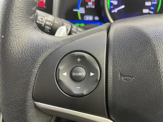 ホンダ フィット ハイブリット Sパッケージ 千葉県 2014(平26)年 3万km ビビットスカイブルーP 禁煙車/シティブレーキアクティブシステム/クルーズコントロール/純正メモリナビ/・型番：VXM-142VFi/・CD/DVD/Bluetooth/フルセグTV/・バックカメラ/・ビルトインETC/革巻きステアリング/・ステアリングスイッチ/・パドルシフト/純正フロアマット/純正１６インチAW/オートライト/・LEDヘッドライト/・フォグランプ