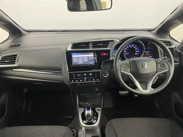 ホンダ フィット ハイブリット Sパッケージ 千葉県 2014(平26)年 3万km ビビットスカイブルーP 禁煙車/シティブレーキアクティブシステム/クルーズコントロール/純正メモリナビ/・型番：VXM-142VFi/・CD/DVD/Bluetooth/フルセグTV/・バックカメラ/・ビルトインETC/革巻きステアリング/・ステアリングスイッチ/・パドルシフト/純正フロアマット/純正１６インチAW/オートライト/・LEDヘッドライト/・フォグランプ