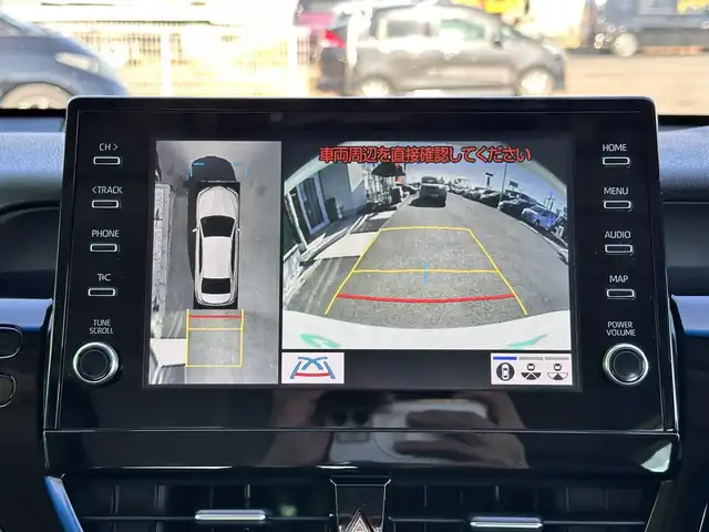 トヨタ カムリ WSレザーパッケージ 宮城県 2023(令5)年 0.2万km プラチナホワイトパールマイカ パノラミックビューモニター/＝＝＝/セーフティセンス/・プリクラッシュセーフティ/・レーダークルーズコントロール（カーブ速度抑制機能付）/・レーントレーシングアシスト/・オートマチックハイビーム/・ドライバー異常時対応システム/・ロードサインアシスト/先行車発進告知機能/ブラインドスポットモニター/リアクロストラフィックオートブレーキ/インテリジェントクリアランスソナー/カラーヘッドアップディスプレイ/9インチディスプレイオーディオ/・Tコネクトナビキット/・Bluetooth/ビルトインETC/ドライブレコーダー/本革シート/パワーシート/シートヒーター/革巻きステアリング/ステアリングスイッチ/電動パーキングブレーキ/ブレーキホールド/LEDヘッドランプ/LEDデイライト/フォグランプ/オートライト/スマートキー＆プッシュスタート/電動格納ミラー/純正18インチAW/純正フロアマット/純正ドアバイザー/W/サイド/カーテン/ニーエアバッグ