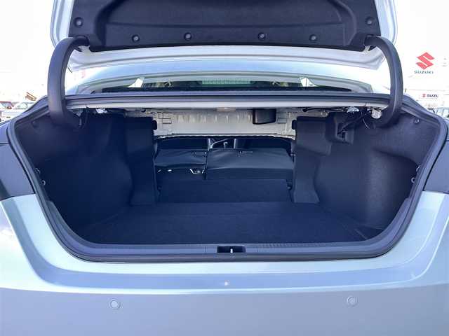 トヨタ カムリ WSレザーパッケージ 宮城県 2023(令5)年 0.2万km プラチナホワイトパールマイカ パノラミックビューモニター/＝＝＝/セーフティセンス/・プリクラッシュセーフティ/・レーダークルーズコントロール（カーブ速度抑制機能付）/・レーントレーシングアシスト/・オートマチックハイビーム/・ドライバー異常時対応システム/・ロードサインアシスト/先行車発進告知機能/ブラインドスポットモニター/リアクロストラフィックオートブレーキ/インテリジェントクリアランスソナー/カラーヘッドアップディスプレイ/9インチディスプレイオーディオ/・Tコネクトナビキット/・Bluetooth/ビルトインETC/ドライブレコーダー/本革シート/パワーシート/シートヒーター/革巻きステアリング/ステアリングスイッチ/電動パーキングブレーキ/ブレーキホールド/LEDヘッドランプ/LEDデイライト/フォグランプ/オートライト/スマートキー＆プッシュスタート/電動格納ミラー/純正18インチAW/純正フロアマット/純正ドアバイザー/W/サイド/カーテン/ニーエアバッグ