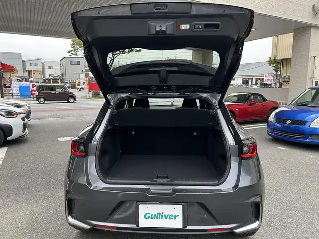 レクサス ＬＢＸ 福岡県 2024(令6)年 0.9万km ソニッククロム 純正メーカーナビ/（AM/FM/USB/Miracast/Bluetooth/フルセグTV）/レーンディパーチャーアラート/レーダークルーズコントロール/クリアランスソナー/パーキングサポートブレーキ/ブラインドスポットモニター/リアクロストラフィックアラート/安心降車アシスト/リアカメラディテクション/ロードサインアシスト/プロアクティブドライビングアシスト/オートホールドブレーキ/ハンズフリー/パドルシフト/パノラミックビューモニター/パワーシート（D）/ヒートシーター（D/N）/ハンドルヒーター/シートメモリー/パワーバックドア/オートマチックハイビーム/LEDライト/オートライト/フォグランプ/純正AW/純正フロアマット/ビルトETC/プッシュスタート/電格ミラー/保証書/取扱説明書