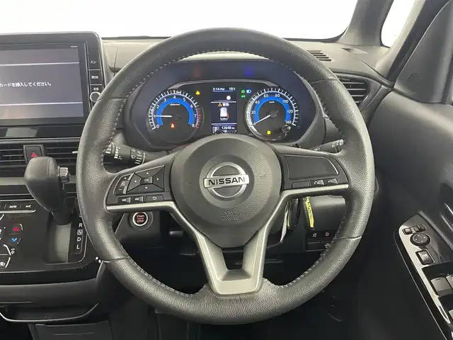 日産 ルークス ハイウェイスター Gターボ 埼玉県 2021(令3)年 1.3万km スパークリングレッドM 純正９インチナビ　アラウンドビューモニター　両側電動スライド　LEDヘッドライト　オートライト  オートマッチクハイビーム　サーキュレーター　純正アルミホイール　CD DVD Bluetooth
