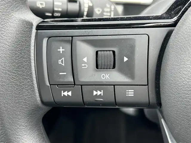 日産 ノート X 熊本県 2023(令5)年 4.1万km オーロラフレアブルーパール 純正ナビ/・AM/FM/USB/BT/HDMI/フルセグTV/・全周囲カメラ/エマージェンシーブレーキ/車線逸脱警報/ブラインドスポットモニター/プロパイロット/速度標識認識/インテリジェントルームミラー/置くだけ充電/電子パーキング/オートホールド/オートライト/ヘッドライトレベライザー/スマートキー/スペアキー/プッシュスタート/純正フロアマット
