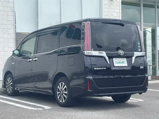 トヨタ エスクァイア ハイブリッド Gi 宮崎県 2017(平29)年 5万km スパークリングブラックパールクリスタルシャイン 純正SDナビゲーション/　AM FM CD DVD BT TV/トヨタセーフティーセンス/　・プリクラッシュセーフティ/　・オートマチックハイビーム/　・レーンディパーチャーアラート/フリップダウンモニター/バックカメラ/ドライブレコーダー/シートヒーター/純正アルミホイール/両側パワースライドドア/スマートキー/プッシュスタート