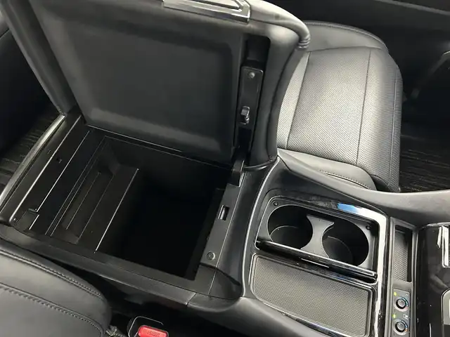 トヨタ アルファード S Cパッケージ 愛知県 2019(令1)年 4.8万km スパークリングブラックパールクリスタルシャイン モデリスタエアロ/　（フロント・サイド・リア）/デジタルインナーミラー/純正フリップダウンモニター/4WD/トヨタセーフティセンス/・PCS/・LDA/・ACC/・BSM/TMN/クリアランスソナー/前席シートヒーター/ステアリングヒーター/前席ベンチレーション/2列目キャプテンシート/オットマン/ドアバイザー/AC100V/ドライブレコーダー/テレビキャンセラー/オートホールド/アルミホイール付き冬タイヤ車載