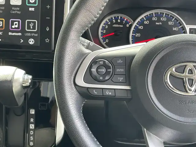 トヨタ ルーミー カスタムG 福岡県 2022(令4)年 2.3万km ブラックマイカメタリック/パールホワイト2トーン 純正９インチディスプレイオーディオ/(Bluetooth/USB/Apple Car Play/Android Auto/フルセグTV)/バックカメラ/クリアランスソナー/レーダークルーズコントロール/両側パワースライドドア/前後ドライブレコーダー/ETC/シートヒーター/電子パーキングブレーキ/オートライト/オートハイビーム/LEDヘッドライト