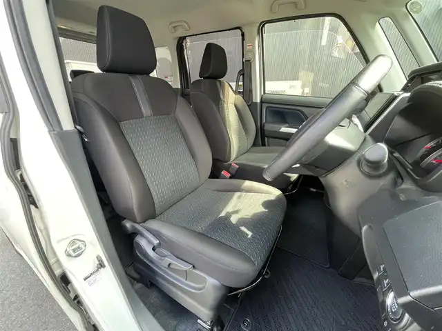 トヨタ ルーミー カスタムG 福岡県 2022(令4)年 2.3万km ブラックマイカメタリック/パールホワイト2トーン 純正９インチディスプレイオーディオ/(Bluetooth/USB/Apple Car Play/Android Auto/フルセグTV)/バックカメラ/クリアランスソナー/レーダークルーズコントロール/両側パワースライドドア/前後ドライブレコーダー/ETC/シートヒーター/電子パーキングブレーキ/オートライト/オートハイビーム/LEDヘッドライト