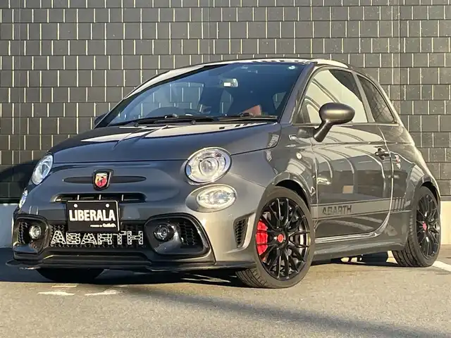 アバルト ５９５ コンペティツィオーネ 静岡県 2020(令2)年 4.3万km ガンＭ ワンオーナー/UconnectディスプレイオーディオCarplay対応/バックカメラ/カーボンシェルサベルトシート/Bremboブレーキキャリパー/レコードモンツァマフラー/ASSO17インチアルミホイールPartire AQUILA/HKS車高調/WAGNERTUNINGインタークーラー/ステアリングボス延長KIT/フロントカーボンリップスポイラー/シリコンインテークホース/社外エアクリーナー/Defiブースト計/フロアバー/ブルーレンズドアミラー/キーレス/ETC