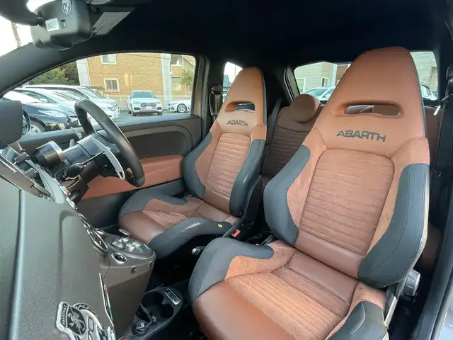 アバルト ５９５ コンペティツィオーネ 静岡県 2020(令2)年 4.3万km ガンＭ ワンオーナー/UconnectディスプレイオーディオCarplay対応/バックカメラ/カーボンシェルサベルトシート/Bremboブレーキキャリパー/レコードモンツァマフラー/ASSO17インチアルミホイールPartire AQUILA/HKS車高調/WAGNERTUNINGインタークーラー/ステアリングボス延長KIT/フロントカーボンリップスポイラー/シリコンインテークホース/社外エアクリーナー/Defiブースト計/フロアバー/ブルーレンズドアミラー/キーレス/ETC