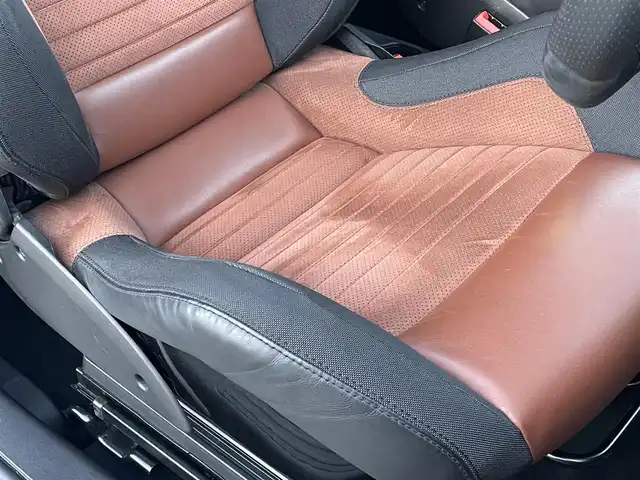 アバルト ５９５ コンペティツィオーネ 静岡県 2020(令2)年 4.3万km ガンＭ ワンオーナー/UconnectディスプレイオーディオCarplay対応/バックカメラ/カーボンシェルサベルトシート/Bremboブレーキキャリパー/レコードモンツァマフラー/ASSO17インチアルミホイールPartire AQUILA/HKS車高調/WAGNERTUNINGインタークーラー/ステアリングボス延長KIT/フロントカーボンリップスポイラー/シリコンインテークホース/社外エアクリーナー/Defiブースト計/フロアバー/ブルーレンズドアミラー/キーレス/ETC