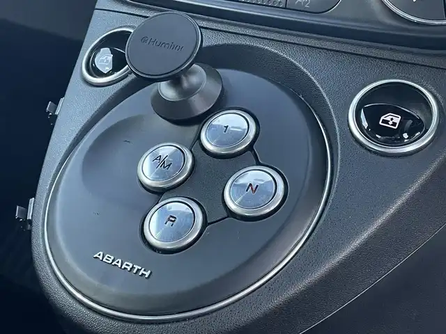 アバルト ５９５ コンペティツィオーネ 静岡県 2020(令2)年 4.3万km ガンＭ ワンオーナー/UconnectディスプレイオーディオCarplay対応/バックカメラ/カーボンシェルサベルトシート/Bremboブレーキキャリパー/レコードモンツァマフラー/ASSO17インチアルミホイールPartire AQUILA/HKS車高調/WAGNERTUNINGインタークーラー/ステアリングボス延長KIT/フロントカーボンリップスポイラー/シリコンインテークホース/社外エアクリーナー/Defiブースト計/フロアバー/ブルーレンズドアミラー/キーレス/ETC