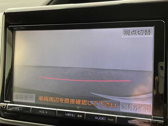 トヨタ ヴォクシー ZS 秋田県 2014(平26)年 9.2万km ブラック ディーラーＯＰナビ　NSZT-Y62G/・フルセグテレビ/・ＢＴ/・ＣＤ、ＤＶＤ、ＳＤ/・ラジオ/オールオートウィンドウ/フロントワイパーデアイサー/電動格納ミラー/セカンドシートサンシェード/前席デュアルエアコン/オートライト/ステアリングスイッチ