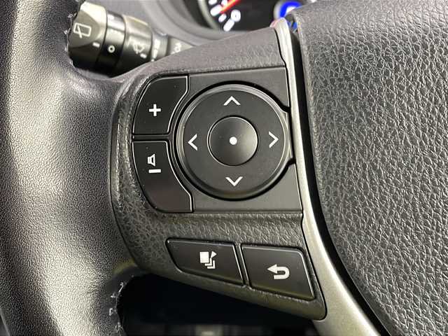 トヨタ ヴォクシー ZS 秋田県 2014(平26)年 9.2万km ブラック ディーラーＯＰナビ　NSZT-Y62G/・フルセグテレビ/・ＢＴ/・ＣＤ、ＤＶＤ、ＳＤ/・ラジオ/オールオートウィンドウ/フロントワイパーデアイサー/電動格納ミラー/セカンドシートサンシェード/前席デュアルエアコン/オートライト/ステアリングスイッチ