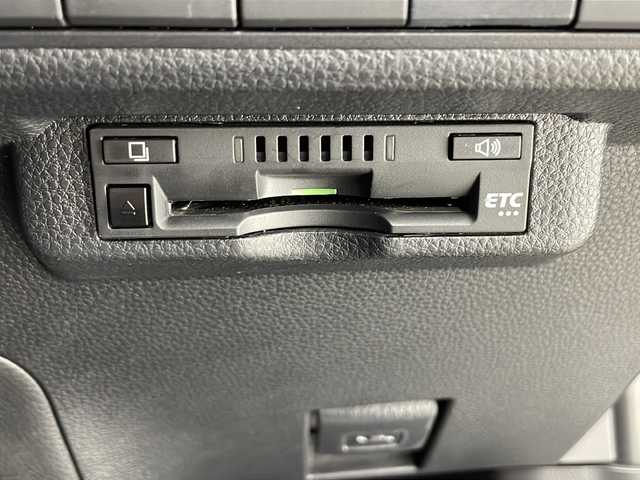 トヨタ カローラ スポーツ ハイブリッドG スタイルPKG 千葉県 2020(令2)年 4.5万km アティチュードブラックマイカ 衝突軽減ブレーキ/オートマチックハイビーム/純正ディスプレイオーディオ/（フルセグ/Bluetooth/USB/FM/AM/Miracast）/バックカメラ/前後コーナーセンサー/アイドリングストップ/ハーフレザーシート/シートヒーター（運転席＋助手席）/ステアリングヒーター/LEDヘッドライト/電動格納ミラー/純正サイドバイザー