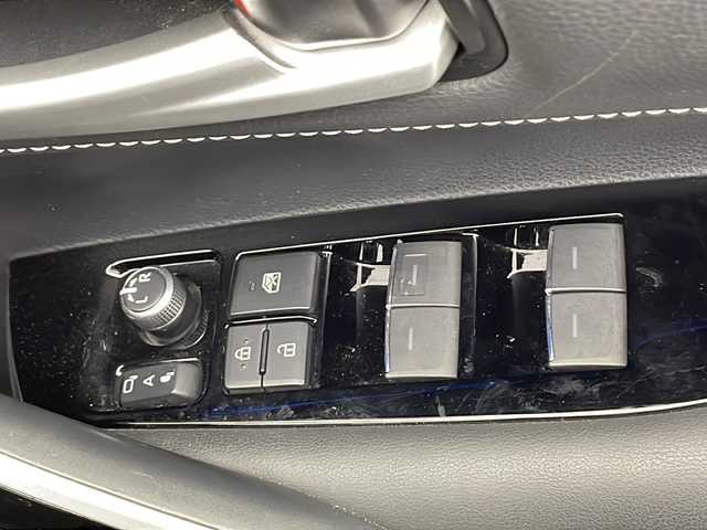 トヨタ カローラ スポーツ ハイブリッドG スタイルPKG 千葉県 2020(令2)年 4.5万km アティチュードブラックマイカ 衝突軽減ブレーキ/オートマチックハイビーム/純正ディスプレイオーディオ/（フルセグ/Bluetooth/USB/FM/AM/Miracast）/バックカメラ/前後コーナーセンサー/アイドリングストップ/ハーフレザーシート/シートヒーター（運転席＋助手席）/ステアリングヒーター/LEDヘッドライト/電動格納ミラー/純正サイドバイザー