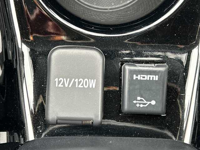 トヨタ プリウス A ツーリングセレクション 大阪府 2019(令1)年 6.3万km アティチュードブラックマイカ トヨタセーフティセンス/・アダプティクブクルーズコントロール/・プリクラッシュセーフティー/・レーントレーシングアシスト/・クリアランスソナー/・オートマチックハイビーム/純正９インチナビ/・Bluetooth/フルセグTV/CD/DVD/ラジオ/　HDMI/USB/主要装備/・全周囲カメラ/・アラウンドビューモニター/・ブラインドスポットモニター/・パーキングアシスト/・・アイドリングストップ/・横滑り防止装置/・HUD/・SOSコール/・ステアリングリモコン/・レザーシート/・D席パワーシート/・シートヒーター/・LEDヘッド/・フォグランプ/・純正アルミホイール/・純正フロアマット/・ドライブレコーダー/・ETC