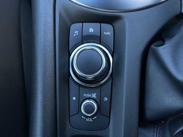 マツダ ロードスター S スペシャルパッケージ 大阪府 2019(平31)年 4.8万km ソウルレッドクリスタルM ワンオーナー/6速MT/純正ナビ（ワンセグTV/Bluetooth/AM・FM）/バックカメラ/シートヒーター（運転席・助手席）/後方コーナーセンサー/横滑り防止機能/プッシュスタート/純正16インチアルミホイール/2口USBソケット/ETC