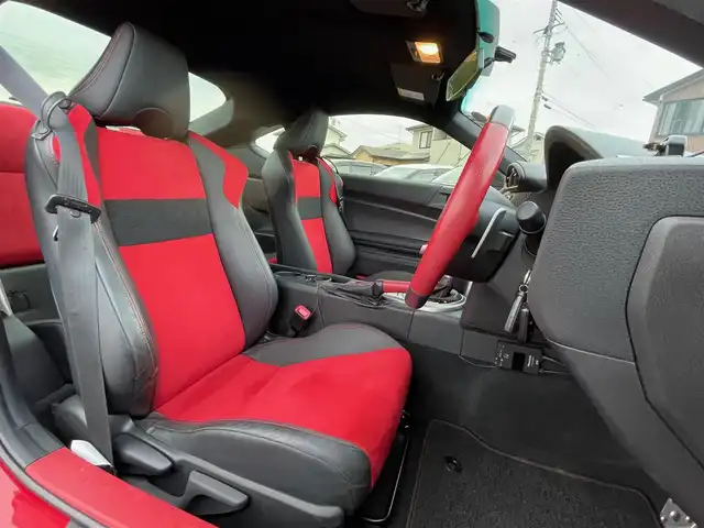 トヨタ ８６ GT リミテッド 岩手県 2015(平27)年 3万km ライトニングレッド 社外オーディオ/HIDオートライト/前席シートヒーター/純正17インチアルミホイール/スマートキー/ETC