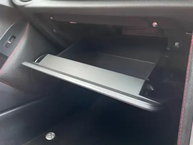 トヨタ ８６ GT リミテッド 岩手県 2015(平27)年 3万km ライトニングレッド 社外オーディオ/HIDオートライト/前席シートヒーター/純正17インチアルミホイール/スマートキー/ETC