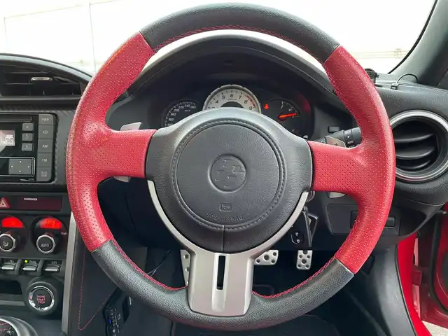 トヨタ ８６ GT リミテッド 岩手県 2015(平27)年 3万km ライトニングレッド 社外オーディオ/HIDオートライト/前席シートヒーター/純正17インチアルミホイール/スマートキー/ETC