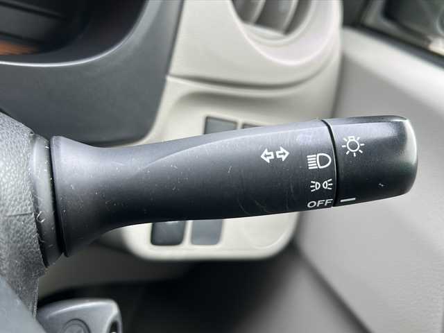 ダイハツ ミラ イース L SA 茨城県 2014(平26)年 10万km ホワイト 衝突被害軽減システム/横滑り防止装置/純正オーディオ/CD/ラジオ/前後ドライブレコーダー/純正フロアマット/取扱説明書