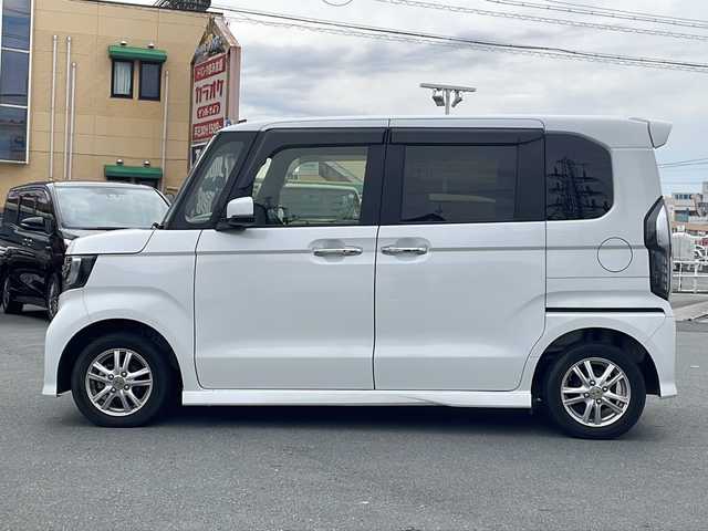 ホンダ Ｎ ＢＯＸ カスタム L 三重県 2021(令3)年 4.5万km プラチナホワイトパール プッシュスタート/片側パワースライドドア/レーンキープアシスト/衝突軽減ブレーキ/アイドリングストップ/電動格納ミラー/レーダークルーズコントロール/ステアリングスイッチ/横滑り防止/コーナーセンサー/シートヒーター(前席)/オートライト/純正SDナビ(AM/FM/CD/BT)/シートカバー付き/フロアマット/リアサンシェード/LEDヘッドライト/バックカメラ/禁煙車