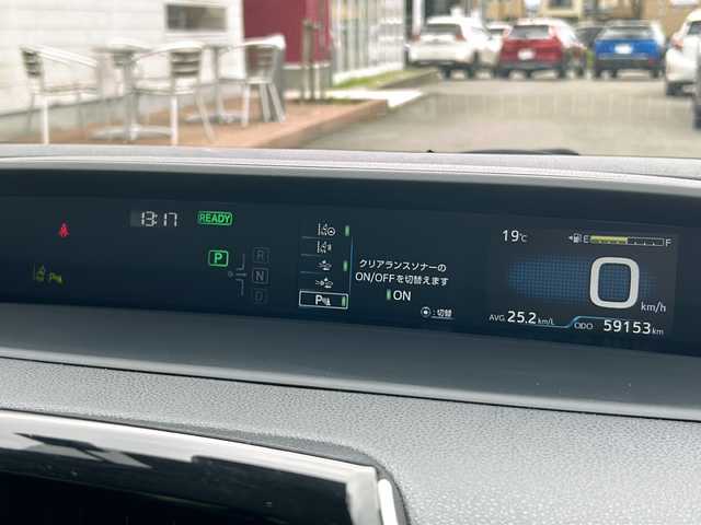 トヨタ プリウス S 福島県 2020(令2)年 6万km スーパーホワイトⅡ 純正SDナビ　バックカメラ　BT　ビルドインETC　レーダークルーズコントロール　トヨタセーフティセンス　Pスタート　スマートキー　スペアキー　オートライト　オートハイビーム　オートエアコン
