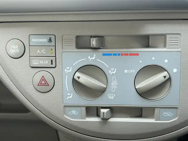 トヨタ ポルテ 130i 兵庫県 2009(平21)年 12.7万km ホワイトパールクリスタルシャイン 社外ナビ/CD/USB/ワンセグTV/ETC/片側パワースライドドア/電動格納ミラー/純正フロアマット/取扱説明書・保証書