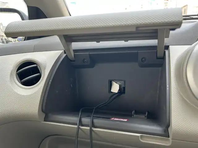 トヨタ ポルテ 130i 兵庫県 2009(平21)年 12.7万km ホワイトパールクリスタルシャイン 社外ナビ/CD/USB/ワンセグTV/ETC/片側パワースライドドア/電動格納ミラー/純正フロアマット/取扱説明書・保証書