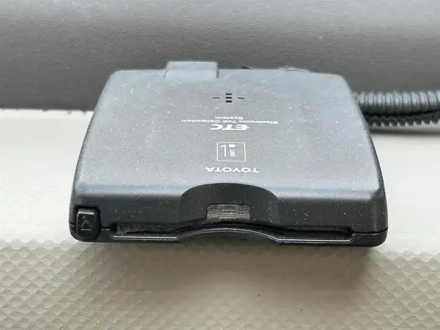 トヨタ ポルテ 130i 兵庫県 2009(平21)年 12.7万km ホワイトパールクリスタルシャイン 社外ナビ/CD/USB/ワンセグTV/ETC/片側パワースライドドア/電動格納ミラー/純正フロアマット/取扱説明書・保証書