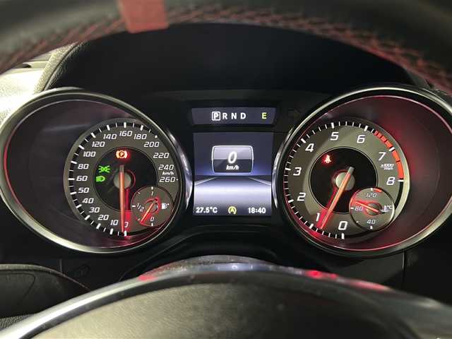 メルセデス・ベンツ ＳＬＫ２００ エクスクルーシブ 山口県 2015(平27)年 4.2万km ポーラホワイト 純正ナビ（フルセグTV、Bluetooth）/デジタルインナーミラー/バックカメラ/レーダークルーズコントロール/HIDオートライト/黒革シート/前席シートヒーター/純正18インチアルミホイール/前後コーナーセンサー/アイドリングストップ/衝突被害軽減ブレーキ