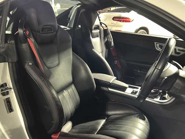 メルセデス・ベンツ ＳＬＫ２００ エクスクルーシブ 山口県 2015(平27)年 4.2万km ポーラホワイト 純正ナビ（フルセグTV、Bluetooth）/デジタルインナーミラー/バックカメラ/レーダークルーズコントロール/HIDオートライト/黒革シート/前席シートヒーター/純正18インチアルミホイール/前後コーナーセンサー/アイドリングストップ/衝突被害軽減ブレーキ