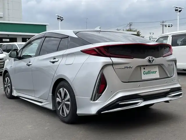 トヨタ プリウス ＰＨＶ A 東京都 2020(令2)年 7.1万km シルバーM 純正ナビ【NSZT-Y68T】/Bluetooth/全周囲カメラ/フルセグTV/アドバンストパーク/モデリスタフルエアロ/トヨタセーフティセンス/レーンキープアシスト/レーダークルーズコントロール/前席シートヒーター/ステアリングヒーター/ブラインドスポットモニター/オートライト/フォグライト/ビルドインETC2.0/スマートキー