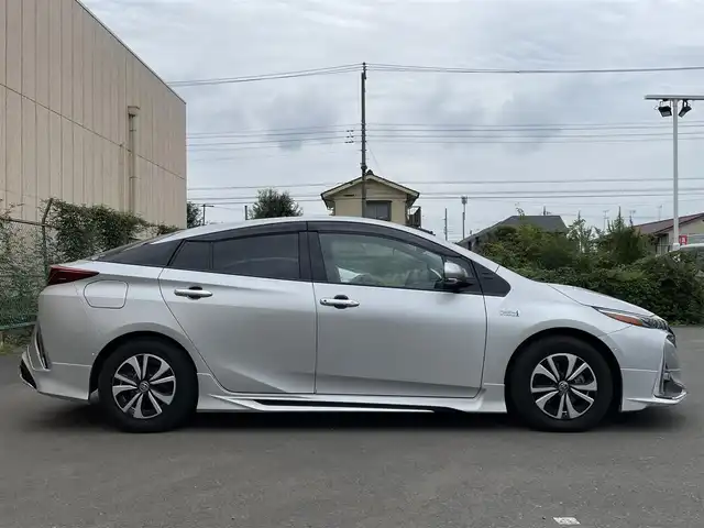 トヨタ プリウス ＰＨＶ A 東京都 2020(令2)年 7.1万km シルバーM 純正ナビ【NSZT-Y68T】/Bluetooth/全周囲カメラ/フルセグTV/アドバンストパーク/モデリスタフルエアロ/トヨタセーフティセンス/レーンキープアシスト/レーダークルーズコントロール/前席シートヒーター/ステアリングヒーター/ブラインドスポットモニター/オートライト/フォグライト/ビルドインETC2.0/スマートキー